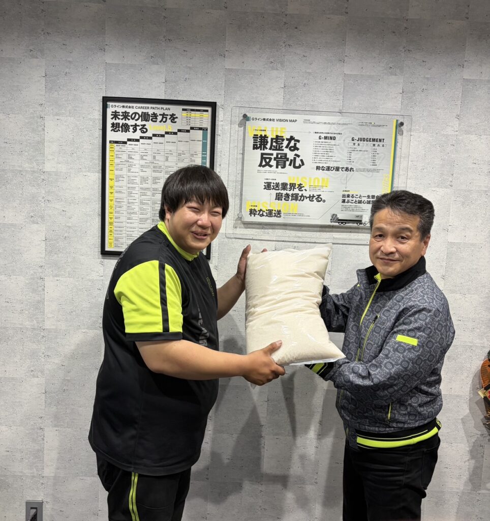 大阪営業所5月お誕生日🎂